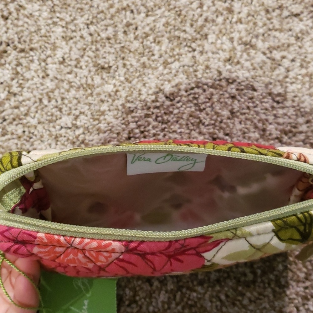 Makeup bag - Picture 2 of 2